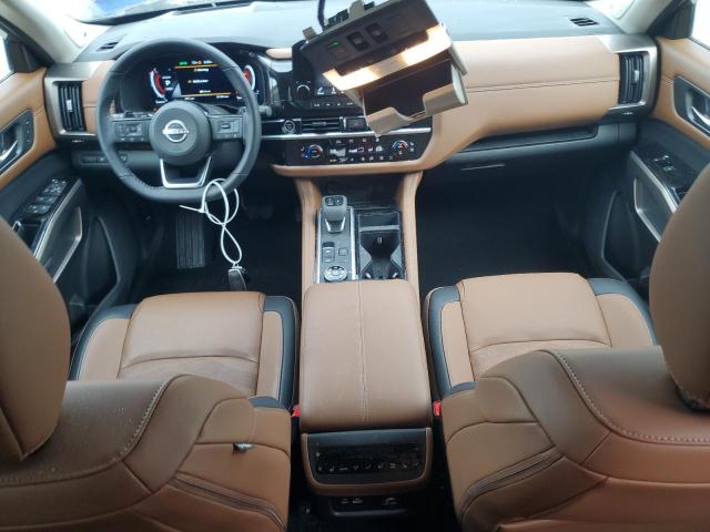 Nissan Pathfinder Platinum Image 11