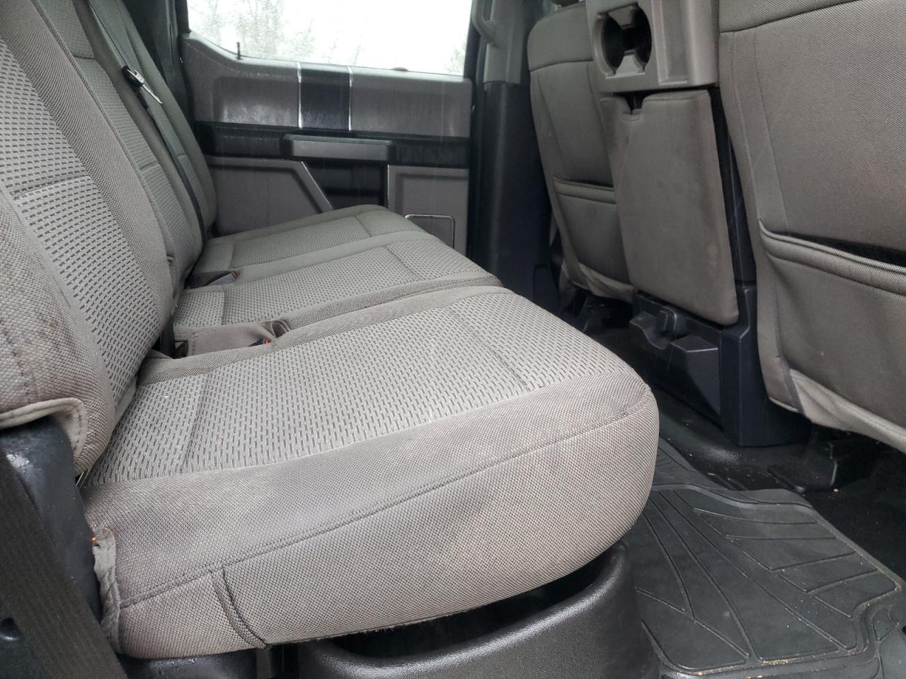 Ford F-350 Super Duty Image 10