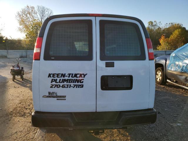 Chevrolet Express Image 12