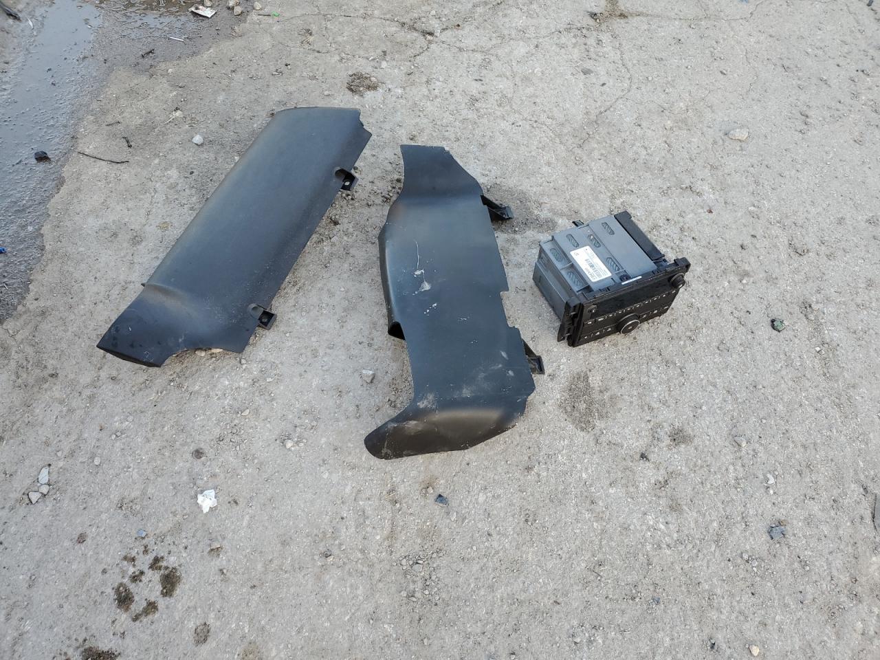 Chevrolet Express Image 11