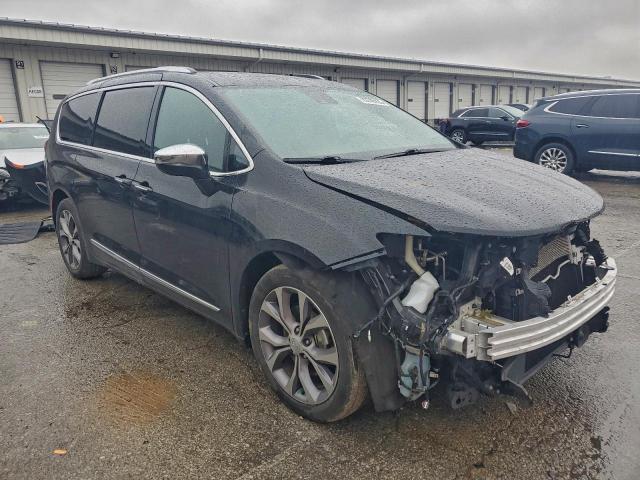 Chrysler Pacifica Limited Image 11