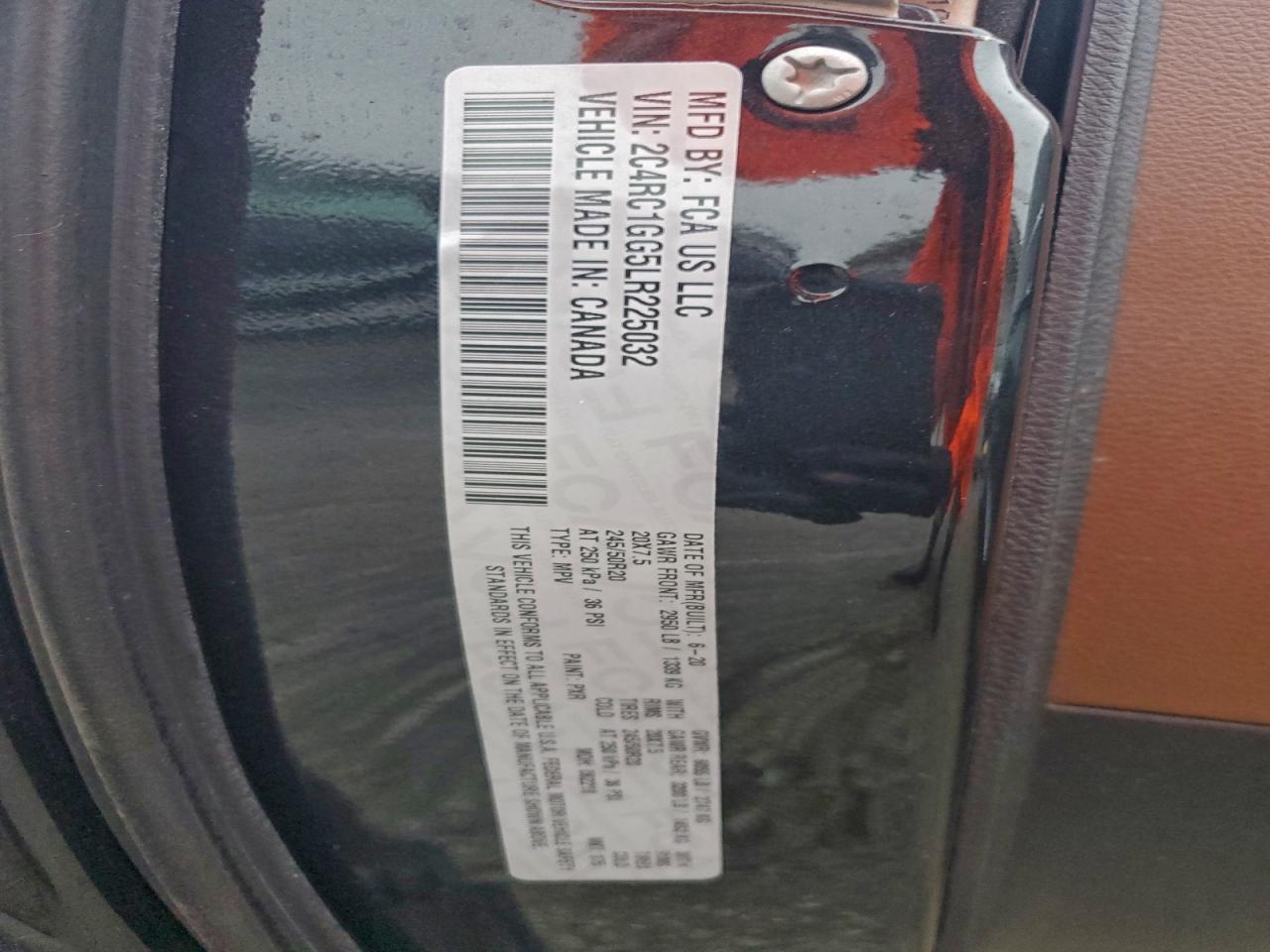 Chrysler Pacifica Limited Image 8