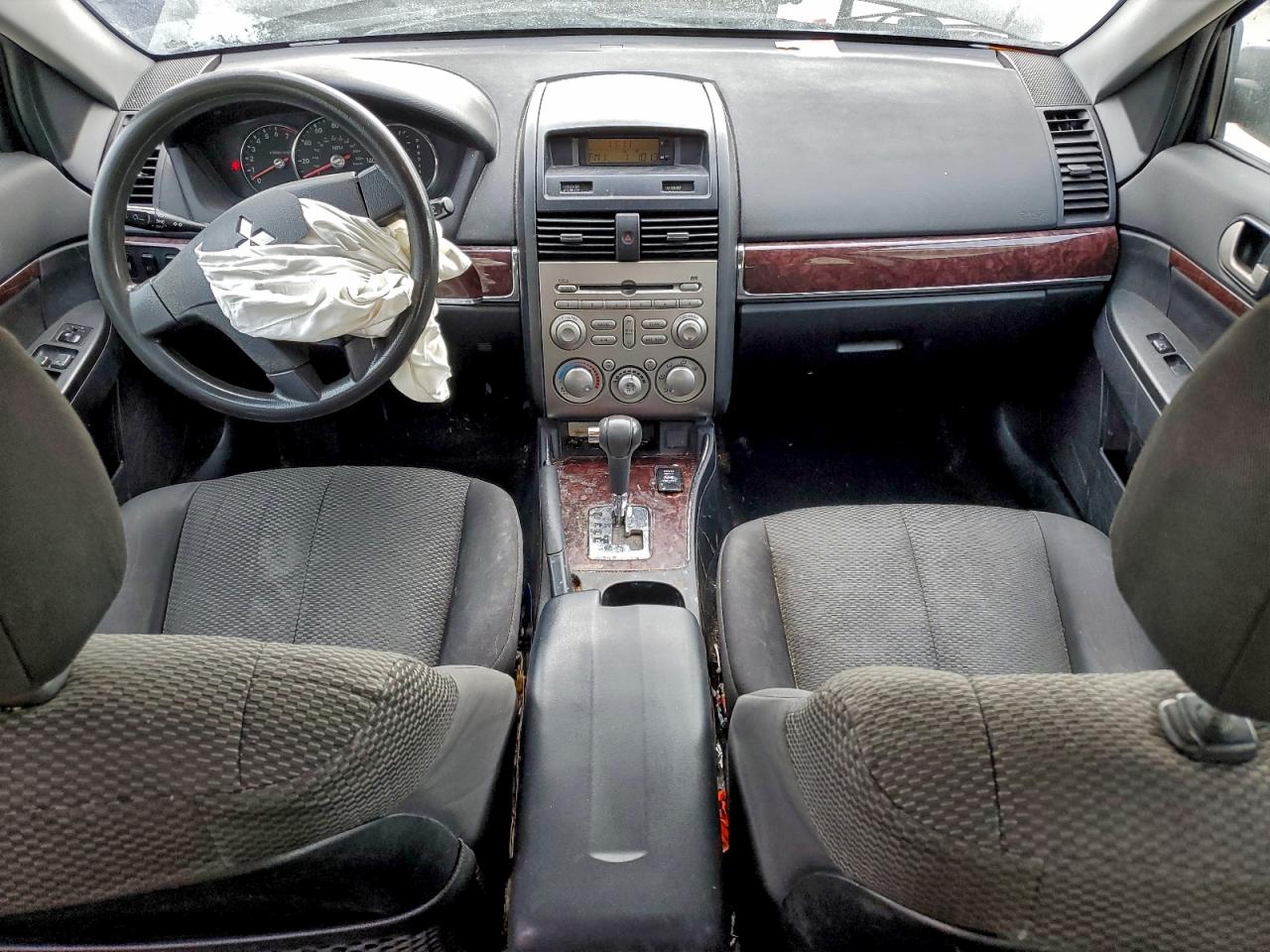 Mitsubishi Galant Es Image 5