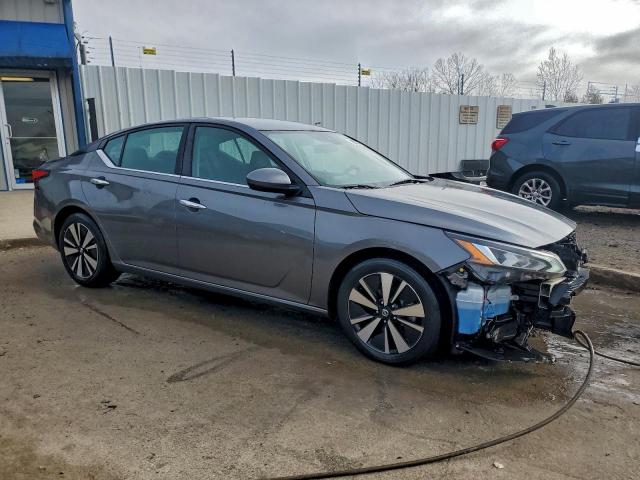 Nissan Altima Sv Image 3