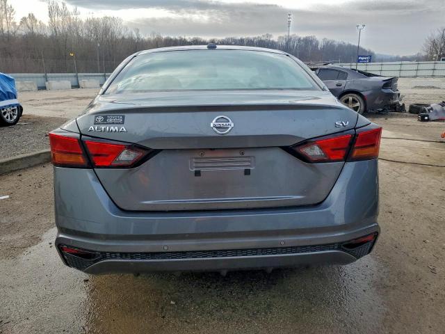 Nissan Altima Sv Image 9