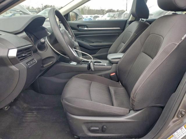 Nissan Altima Sv Image 5