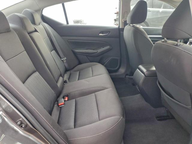 Nissan Altima Sv Image 7