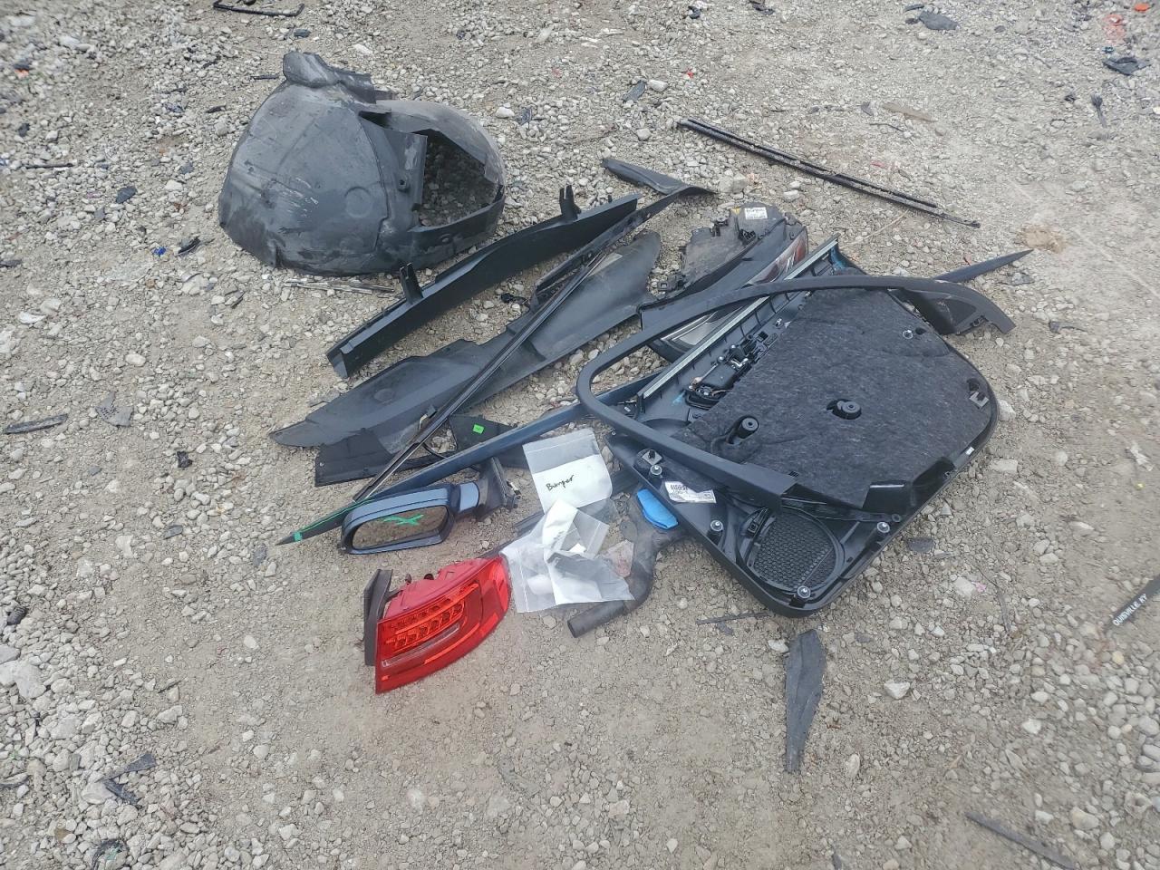 Audi A4 Premium Image 12