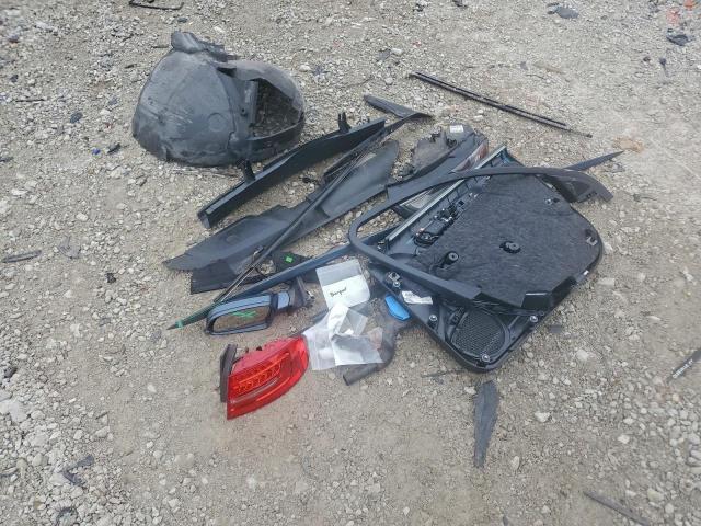 Audi A4 Premium Image 12