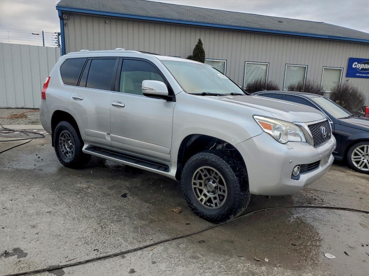 Lexus Gx 460 Premium Image 11