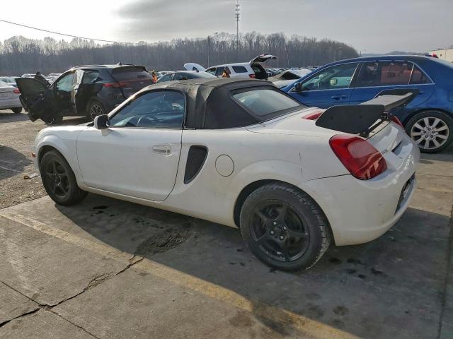Toyota MR2 Spyder Image 3
