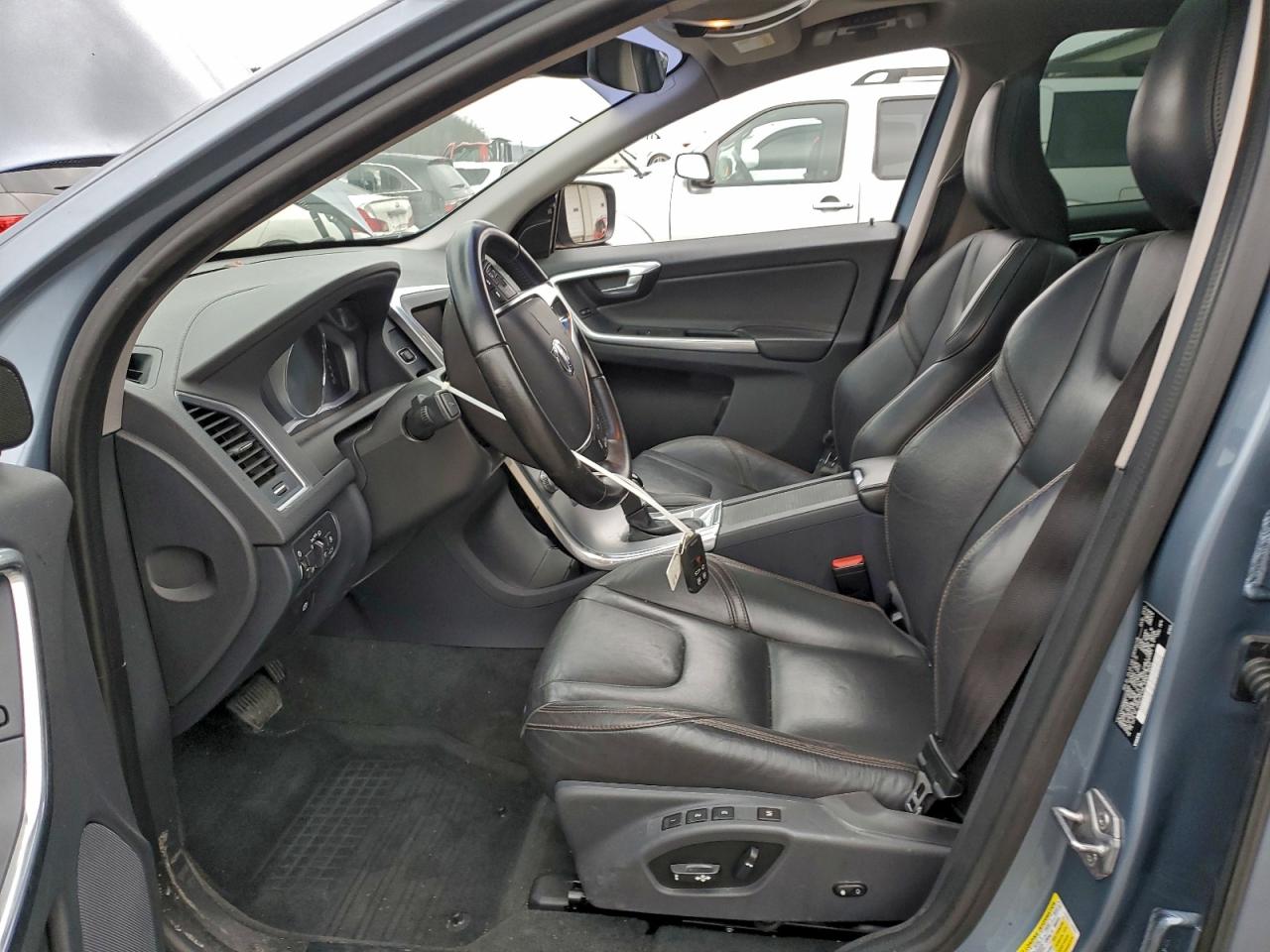 Volvo XC60 T5 Dynamic Image 5