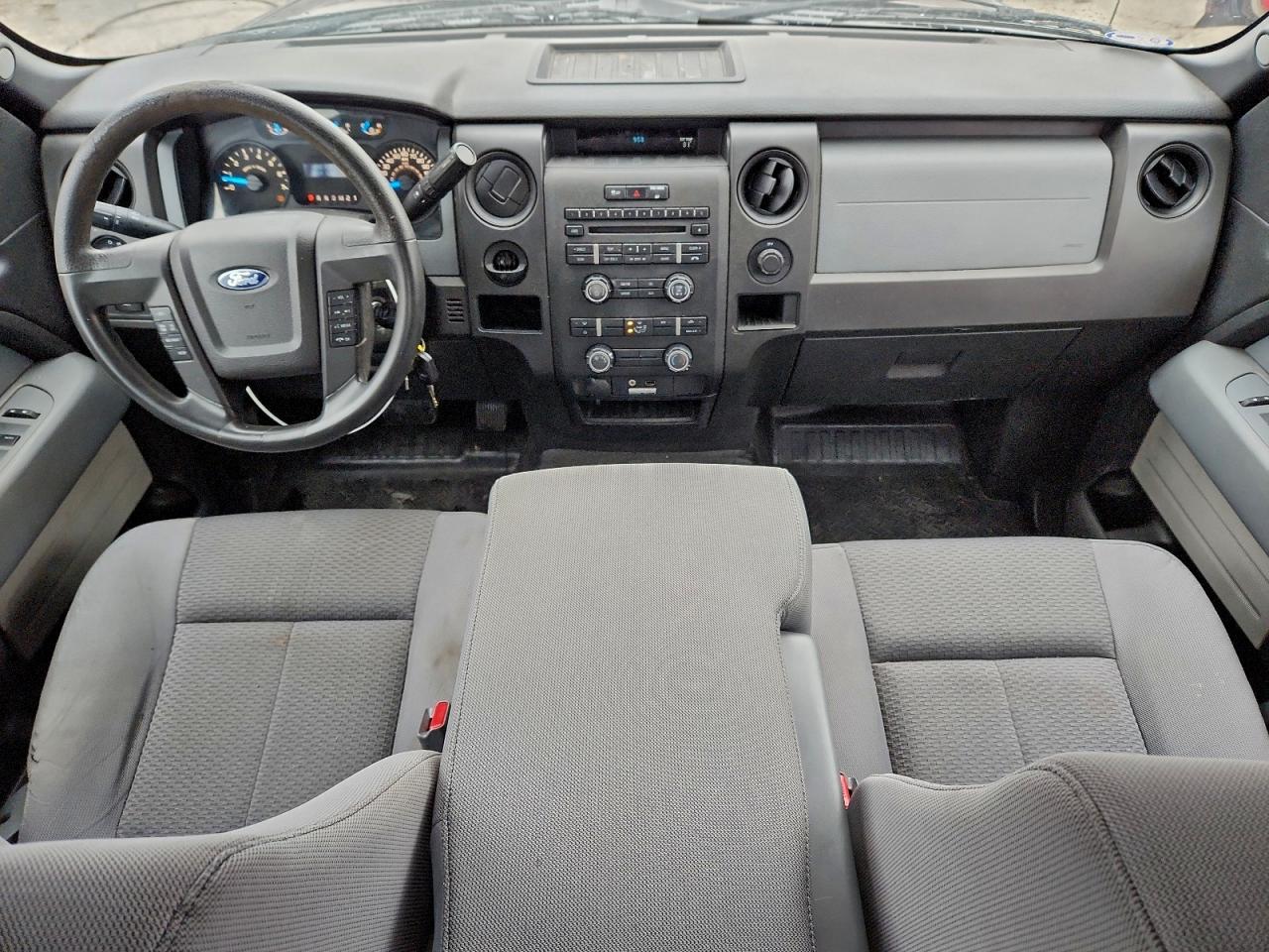 Ford F-150 Super Cab Image 2