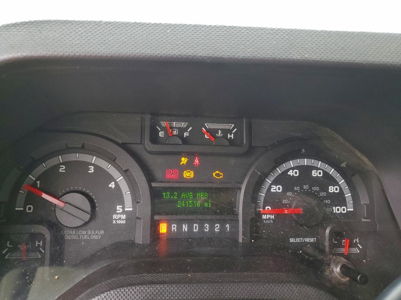 Ford Econoline E450 Super Duty Cutaway Van Image 6